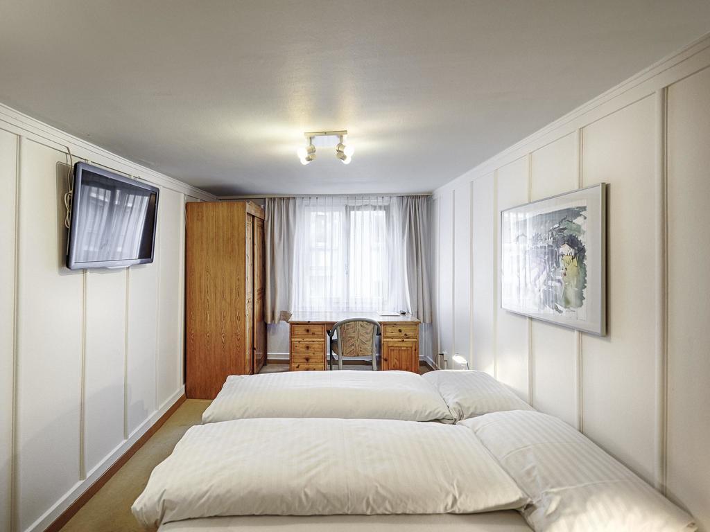 Weisses Kreuz Hotel 3*